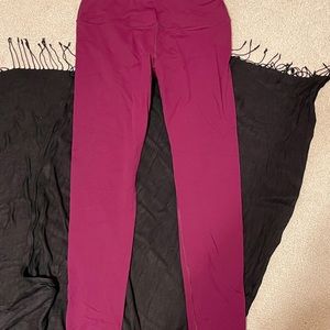 L- Maroon Ankle Length Leggings